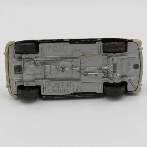 Corgi Austin London Taxi model car - Paint damage