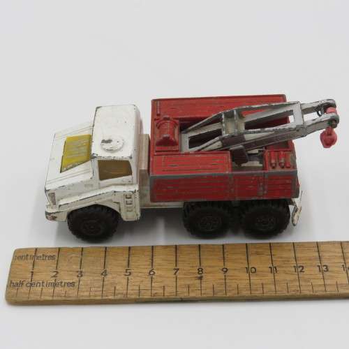 Matchbox Battle Kings K-110 Recovery vehicle - Tow hook broken