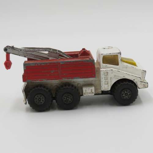 Matchbox Battle Kings K-110 Recovery vehicle - Tow hook broken