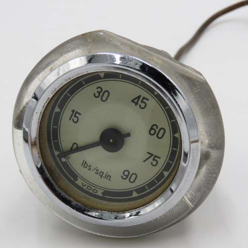 Vintage VDO Oil pressure gauge for Peugeot