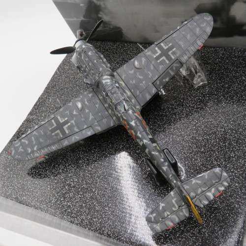 Unimax Forces of Valor German BF 109 G-6 Red 29 die-cast model plane in box - Scale 1/32