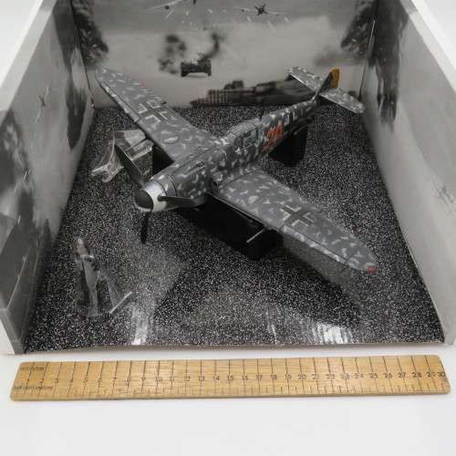 Unimax Forces of Valor German BF 109 G-6 Red 29 die-cast model plane in box - Scale 1/32