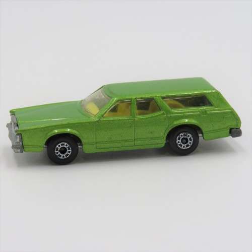 Matchbox Superfast #74 Mercury Cougar Villager toy car