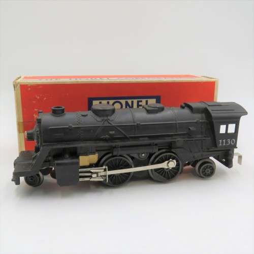 Vintage Lionel #1130 2-4-2 steam locomotive in box - O-gauge - For 027 track