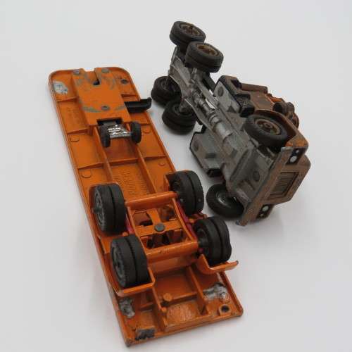 Vintage Corgi Major Mack truck and trailer - Well used