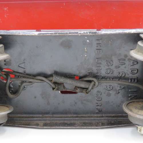 Vintage Lionel #3659 Operating coal dump car - O-gauge