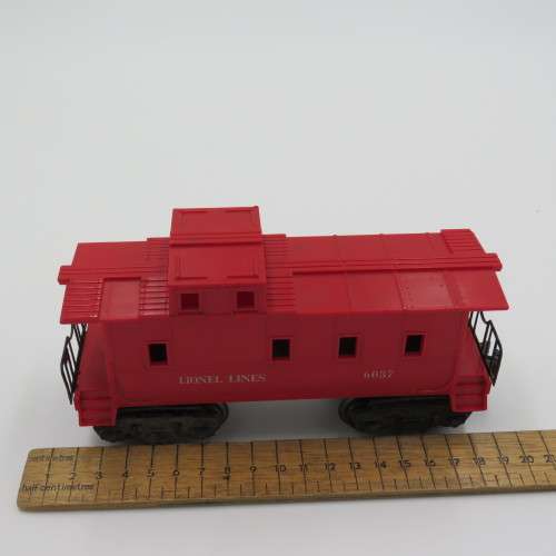 Vintage Lionel #6037 Caboose car with box - O-gauge