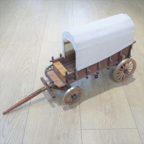Miniature wooden Ox-wagon model - Front wheel to back wheel 45 cm - Back wheel to back wheel 23 cm