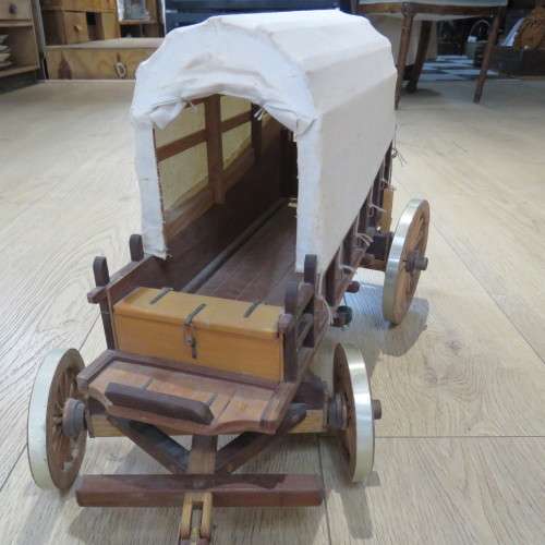 Miniature wooden Ox-wagon model - Front wheel to back wheel 45 cm - Back wheel to back wheel 23 cm