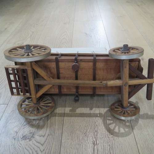 Miniature wooden Ox-wagon model - Front wheel to back wheel 45 cm - Back wheel to back wheel 23 cm
