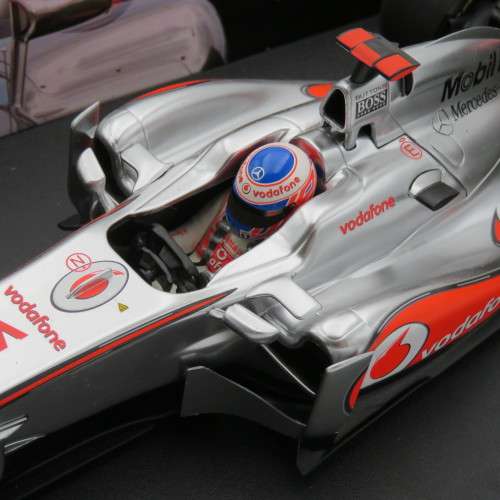 Minichamps Vodafone McLaren Mercedes Showcar 2012 British Grand Prix formula 1 model car