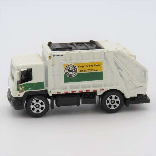 Matchbox 2008 Garbage truck toy car