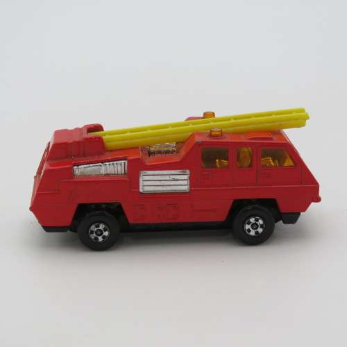 Matchbox Superfast #22 Blaze Buster fire truck toy car