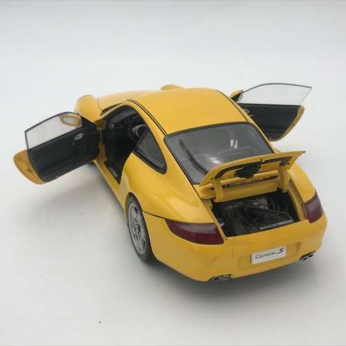 AutoArt Porsche 911 Carrera S model car - SCALE 1/18