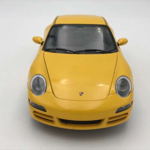 AutoArt Porsche 911 Carrera S model car - SCALE 1/18