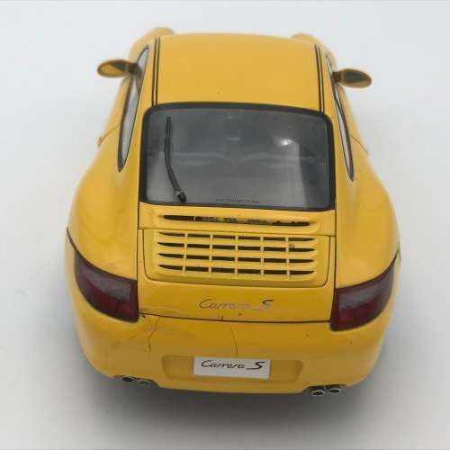 AutoArt Porsche 911 Carrera S model car - SCALE 1/18