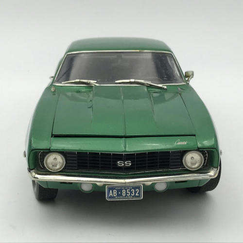 Highway 61 - 1969 Chevrolet Camaro SS model car - some paint flaws - scale 1/18
