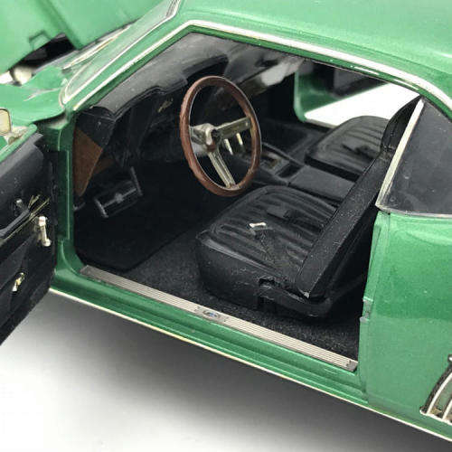 Highway 61 - 1969 Chevrolet Camaro SS model car - some paint flaws - scale 1/18