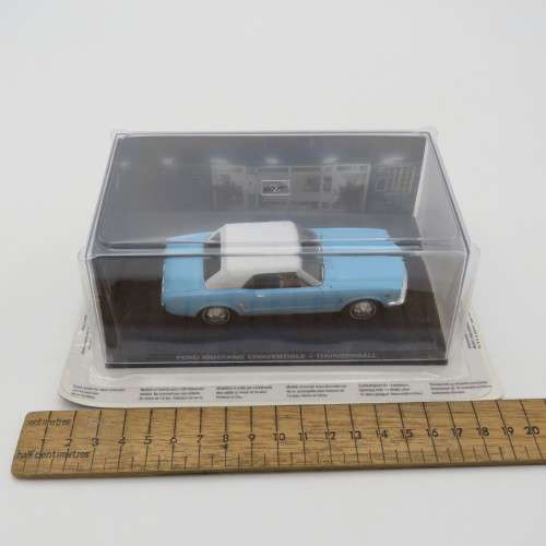 James Bond 007 Ford Mustang Convertible model car - Thunderball