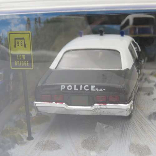 James Bond 007 Chevrolet Nova police car model - Live and Let die