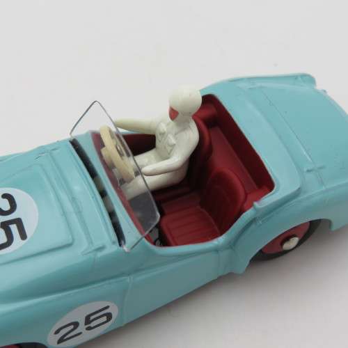 Dinky Toys #111 Triumph TR2 Sports model car - Mint boxed - DeAgostini