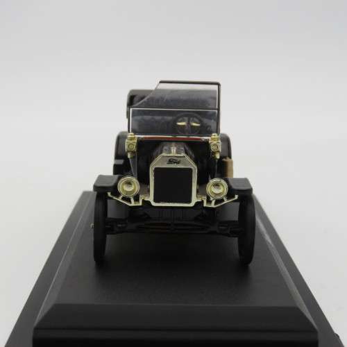 DelPrado 1912 Ford Model T die-cast model car - Scale 1/43 - Windscreen broken