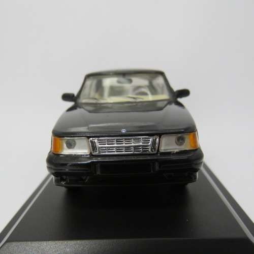 DelPrado 1989 SAAB 900 S die-cast model car - Scale 1/43