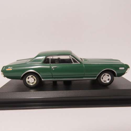 DelPrado 1968 Mercury Cougar die-cast model car - Scale 1/43 - No mirrors