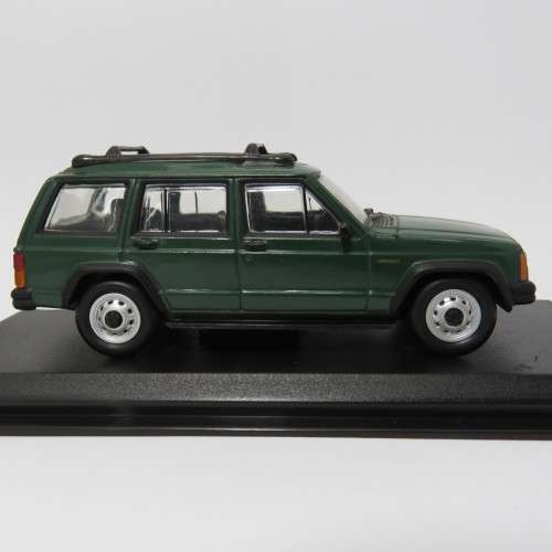 DelPrado 1993 Jeep Grand Cherokee model car - Scale 1/43