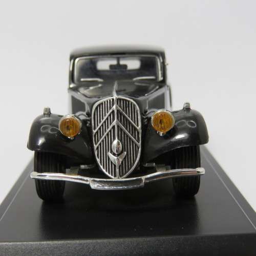 DelPrado 1954 Citroen 11 CV die-cast model car - Scale 1/43 - No mirror