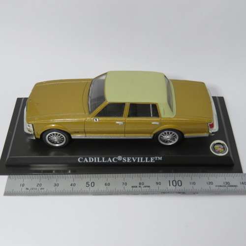 DelPrado 1978 Cadillac Seville die-cast model car - Scale 1/43 - No mirrors