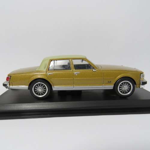 DelPrado 1978 Cadillac Seville die-cast model car - Scale 1/43 - No mirrors