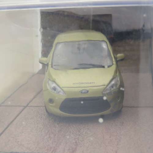 James Bond 007 Ford KA model car - Quantum of Solace