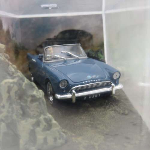 James Bond 007 Sunbeam Alpine model car - Dr No