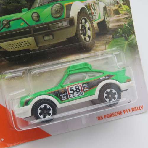 Lot of 5 Matchbox toy cars