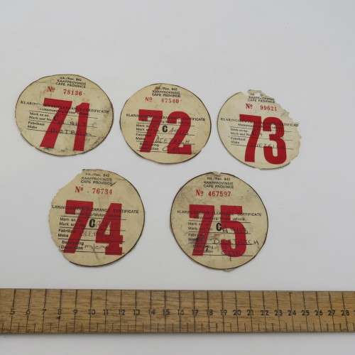 Lot of vintage car license discs 1971 to 1975