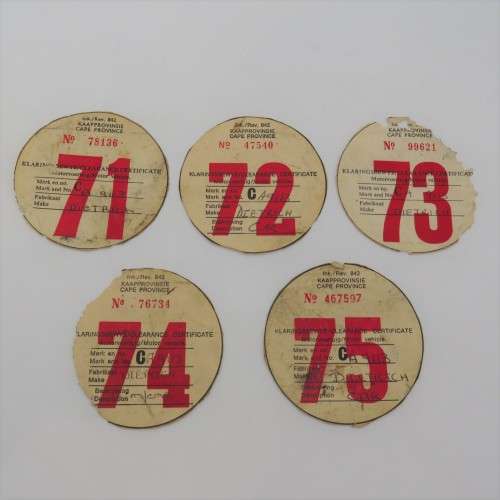 Lot of vintage car license discs 1971 to 1975