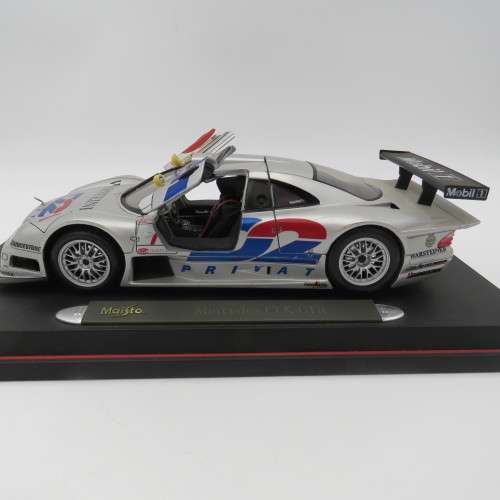 Maisto Mercedes-Benz CLK-GTR racing model car - # Schneider/Webber - mirror repaired - Scale 1/18