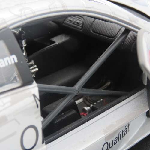 Maisto 2000 Mercedes-Benz CLK-DTM racing model car - #18 Tieman - Scale 1#18