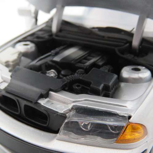 UT Models BMW 328i model car - Scale 1/18 in box