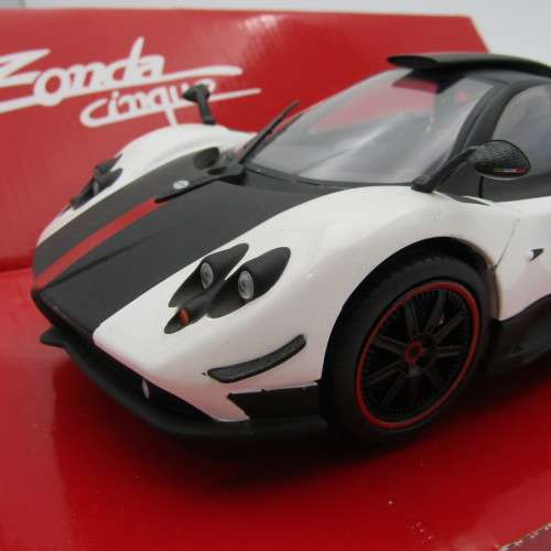 Mondo Motors Pagani Zonda Cinque roadster model car - scale 1/18 in box