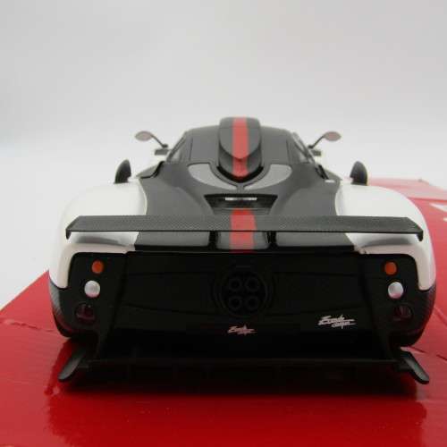 Mondo Motors Pagani Zonda Cinque roadster model car - scale 1/18 in box