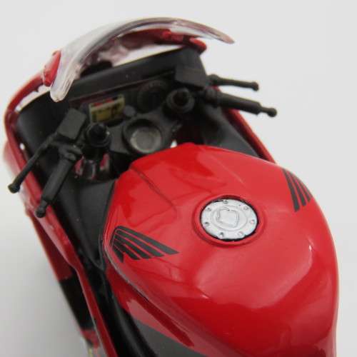 Maisto Honda CBR 600 F4 model motorcycle - Scale 1/18