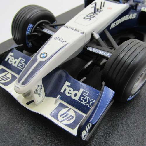 Hot Wheels Formula 1 Williams BMW FW27 racing model car - # Mark Weber - scale 1/18 in box