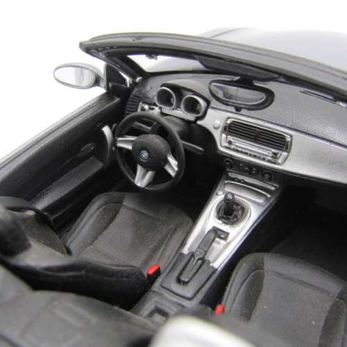 Maisto Special Edition BMW Z4 model car - scale 1/18 in box