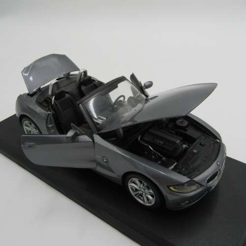 Maisto Special Edition BMW Z4 model car - scale 1/18 in box