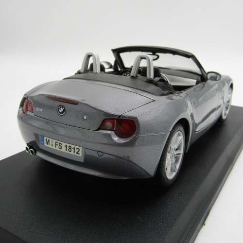Maisto Special Edition BMW Z4 model car - scale 1/18 in box