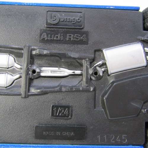 Bburago Audi RS4 model car - scale 1/24