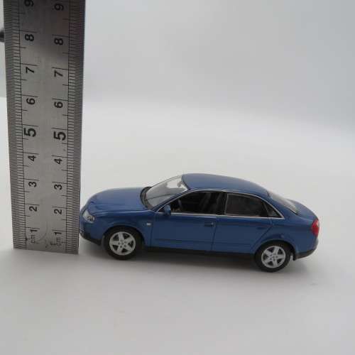 Minichamps 2000 Audi A4 model car - Mirror missing - scale 1/43