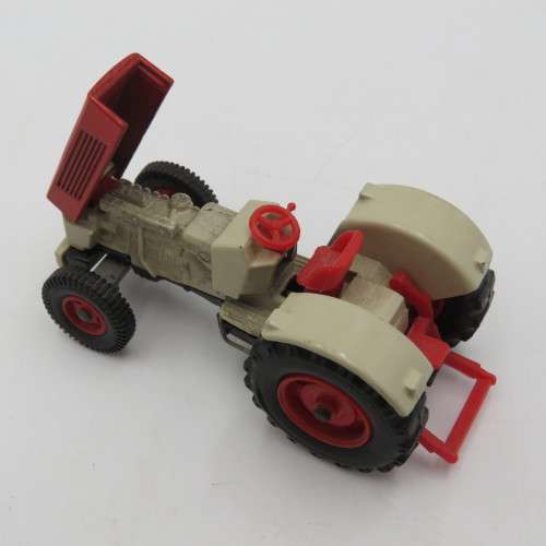 Siku V287  Hanomay die-cast tractor